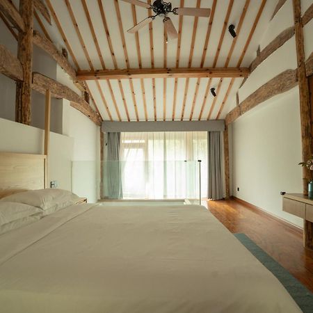 July Bamboo Hostel Deqing Экстерьер фото